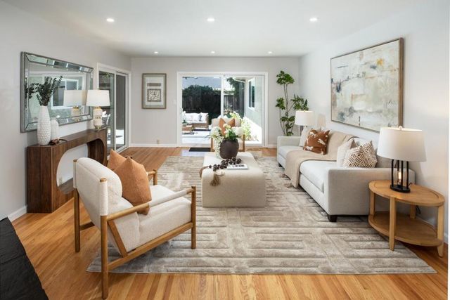 1520 Awalt Court, Los Altos, CA 94024