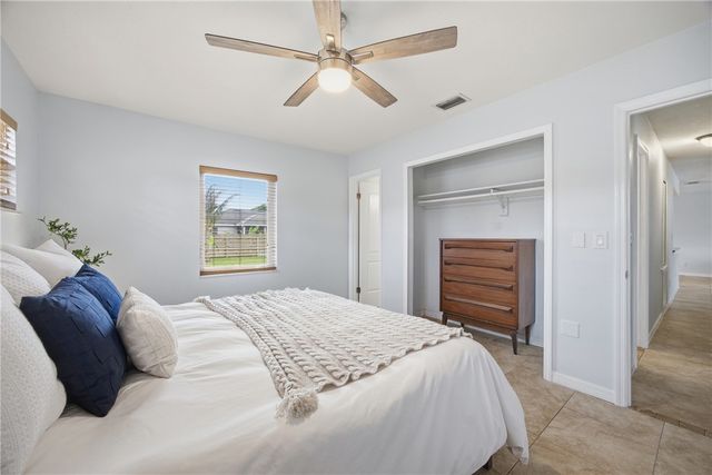 424 Fallon Drive, Port St Lucie, FL 34983