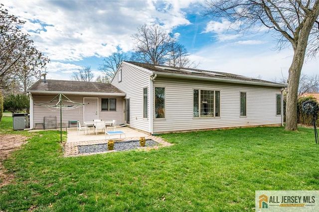 6 Waller Court, South Brunswick, NJ 08824