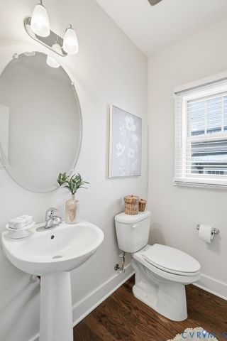 17554 Tree View Ct, Moseley, VA 23120