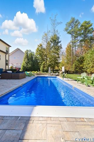 17554 Tree View Ct, Moseley, VA 23120