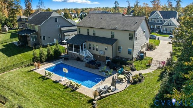 17554 Tree View Ct, Moseley, VA 23120