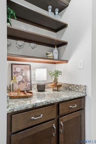 17554 Tree View Ct, Moseley, VA 23120