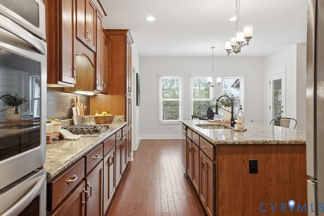 17554 Tree View Ct, Moseley, VA 23120