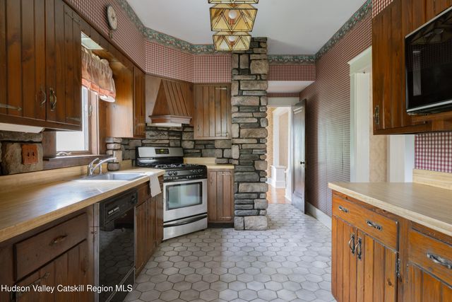 162 Spring Street, Catskill, NY 12414