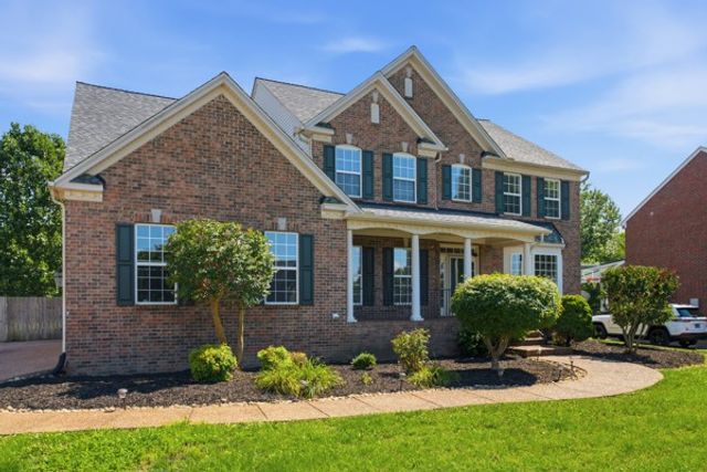 125 Windham Dr, Hendersonville, TN 37075