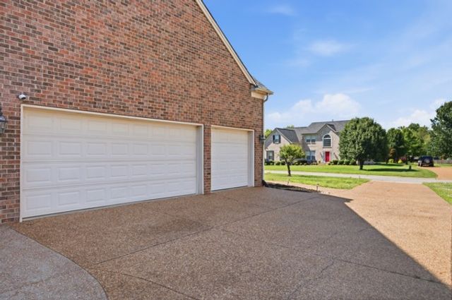 125 Windham Dr, Hendersonville, TN 37075