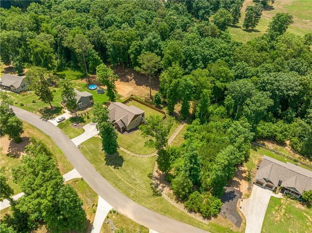 420 Meadow Circle, Ellijay, GA 30540