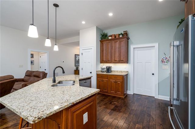 420 Meadow Circle, Ellijay, GA 30540