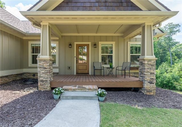 420 Meadow Circle, Ellijay, GA 30540