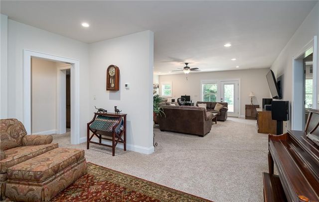420 Meadow Circle, Ellijay, GA 30540