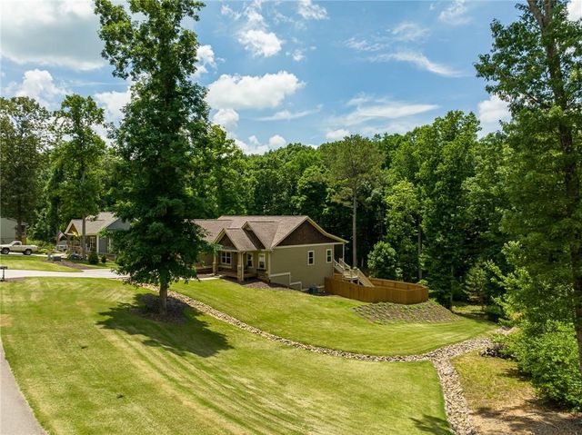 420 Meadow Circle, Ellijay, GA 30540