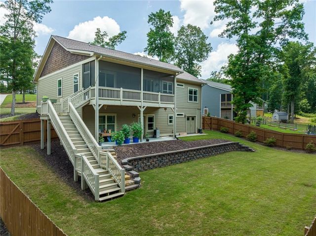 420 Meadow Circle, Ellijay, GA 30540