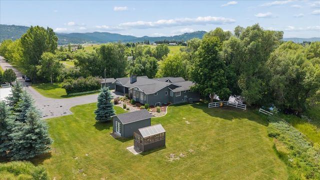 100 Hathaway Lane, Kalispell, MT 59901