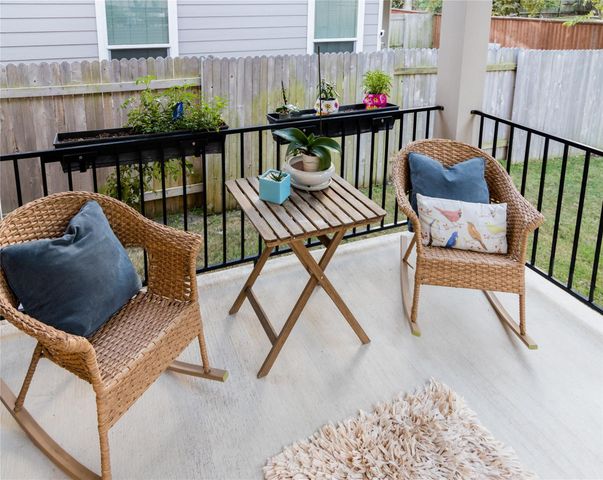 9006 Golden Leaf DR, Austin, TX 78748