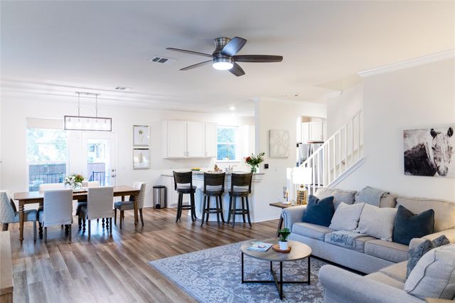 9006 Golden Leaf DR, Austin, TX 78748