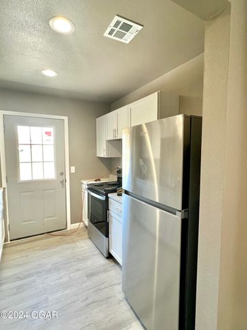 1201&1203 Franklin St, Sarcoxie, MO 64862
