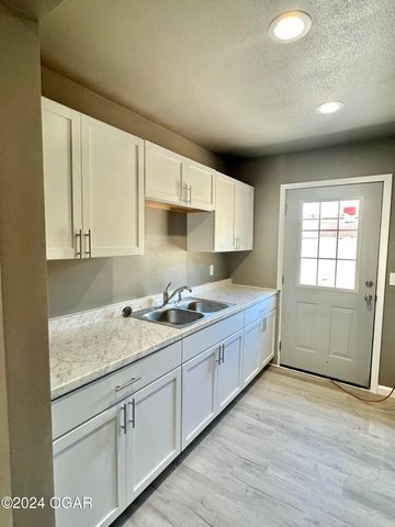 1201&1203 Franklin St, Sarcoxie, MO 64862