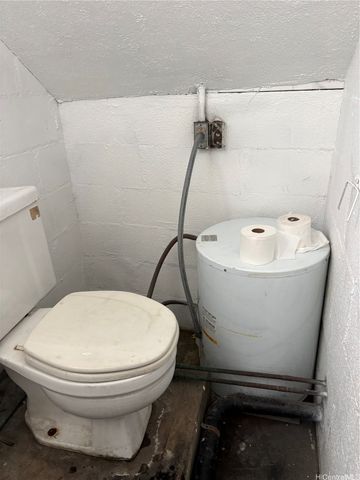 1626 Silva Street, Honolulu, HI 96819