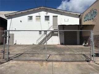 1626 Silva Street, Honolulu, HI 96819