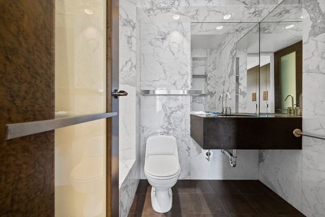 314 Commonwealth Ave PH, Boston, MA 02115