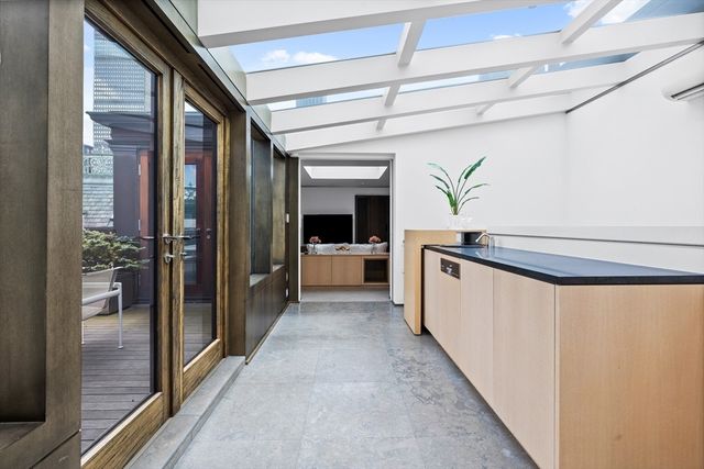 314 Commonwealth Ave PH, Boston, MA 02115