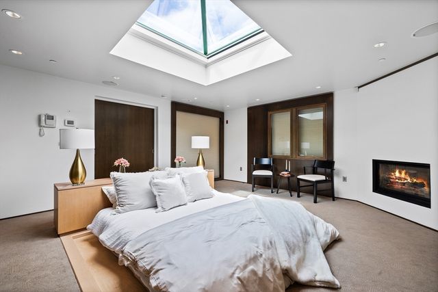 314 Commonwealth Ave PH, Boston, MA 02115