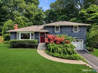 61 Hilltop Road, Groton, CT 06355