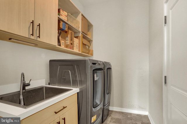 1814 STANG DR, Allentown, PA 18104