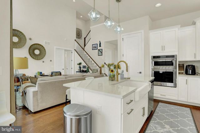 1814 STANG DR, Allentown, PA 18104
