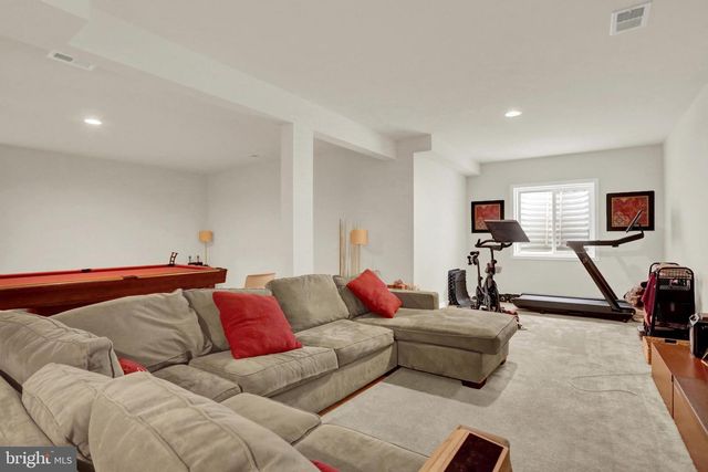 1814 STANG DR, Allentown, PA 18104