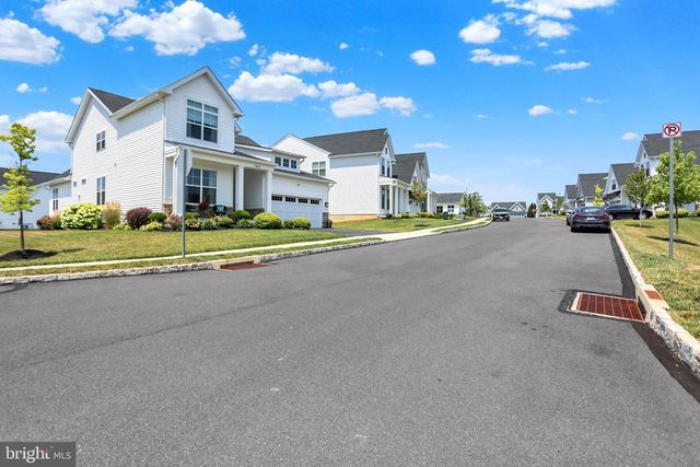 1814 STANG DR, Allentown, PA 18104