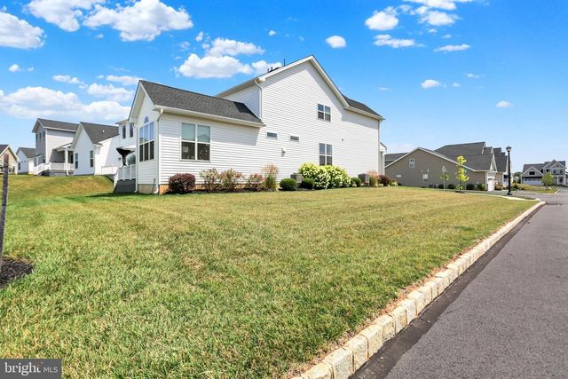 1814 STANG DR, Allentown, PA 18104