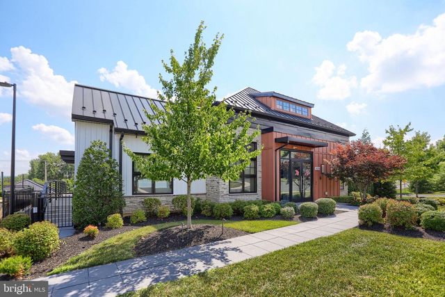 1814 STANG DR, Allentown, PA 18104