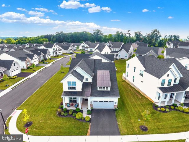 1814 STANG DR, Allentown, PA 18104