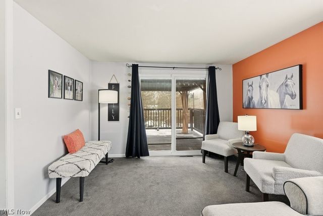 2190 Waterbury Drive, Uniontown, OH 44685