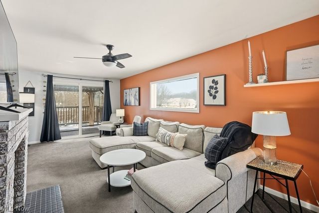 2190 Waterbury Drive, Uniontown, OH 44685