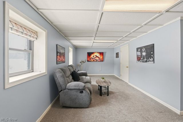 2190 Waterbury Drive, Uniontown, OH 44685