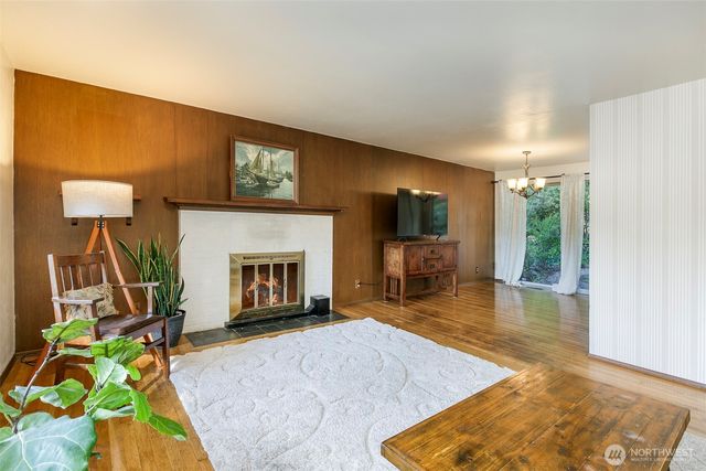 24007 44th Avenue W, Mountlake Terrace, WA 98043