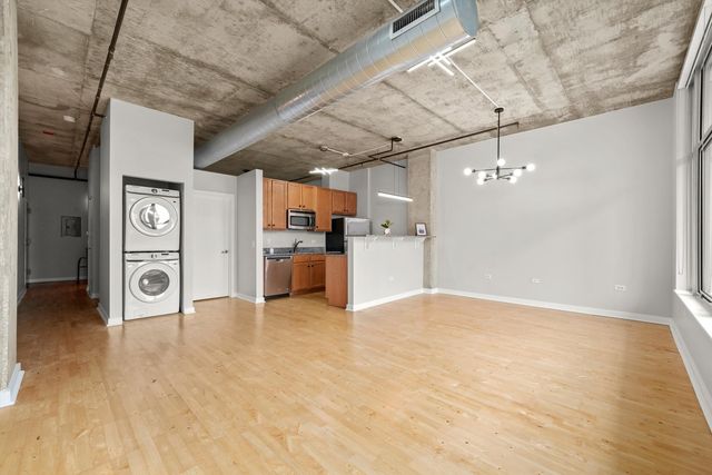 50 E 16 Street 414, Chicago, IL 60616