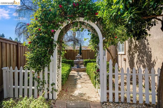 1224 Ocean Ct, Brentwood, CA 94513