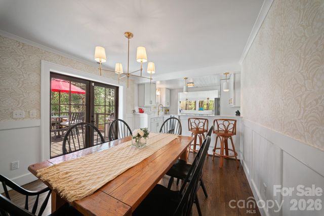 24 Dellwood Street, Asheville, NC 28806