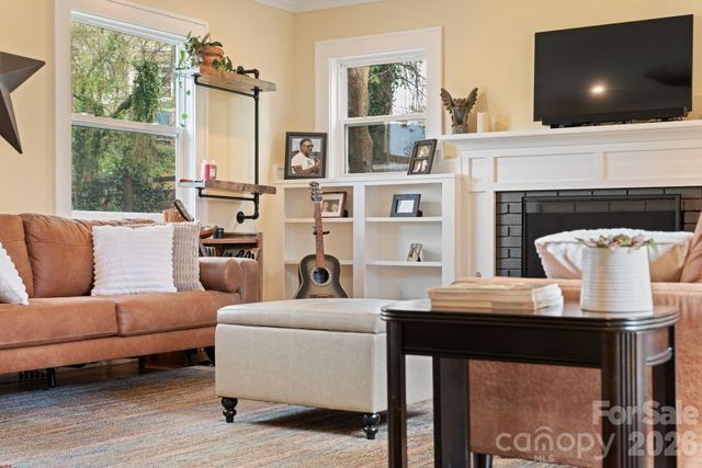 24 Dellwood Street, Asheville, NC 28806