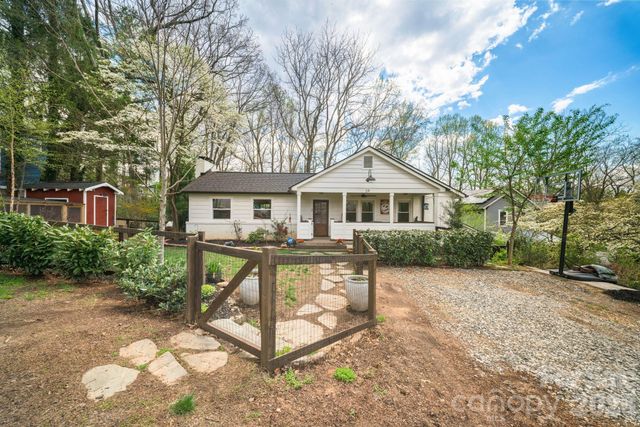 24 Dellwood Street, Asheville, NC 28806