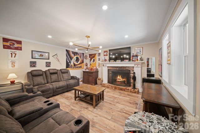 24 Dellwood Street, Asheville, NC 28806