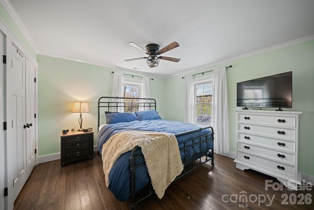 24 Dellwood Street, Asheville, NC 28806