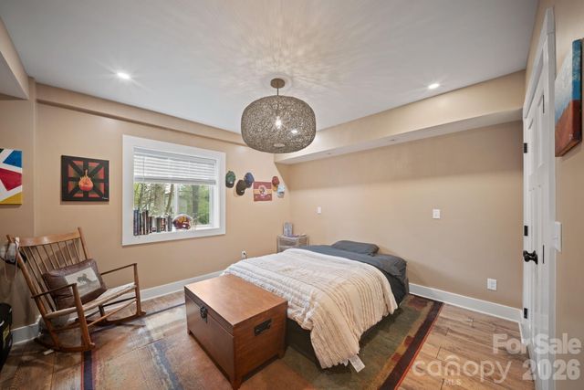 24 Dellwood Street, Asheville, NC 28806