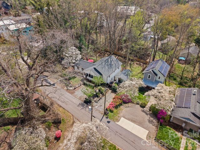 24 Dellwood Street, Asheville, NC 28806