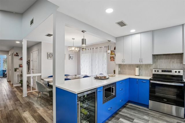 3058 LANDMARK BOULEVARD 1204, Palm Harbor, FL 34684