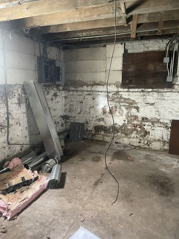 12310 S Yale Avenue, Chicago, IL 60628